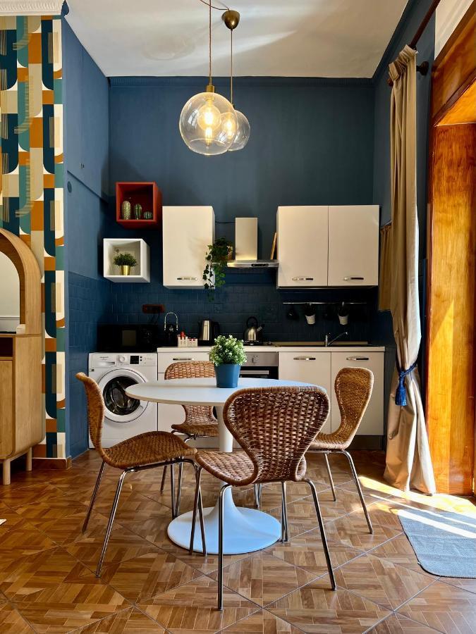 Appartamento Nel Cuore Di Napoli - Apartment In The Heart Of Неаполь Екстер'єр фото