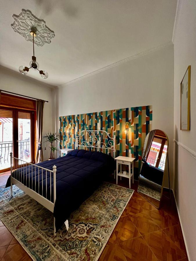 Appartamento Nel Cuore Di Napoli - Apartment In The Heart Of Неаполь Екстер'єр фото