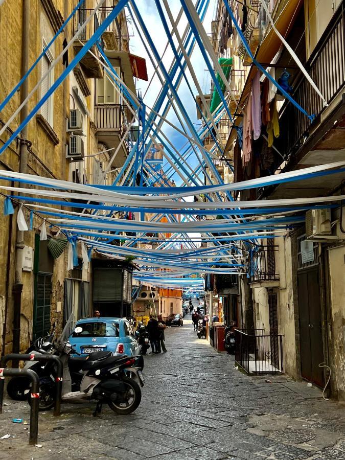 Appartamento Nel Cuore Di Napoli - Apartment In The Heart Of Неаполь Екстер'єр фото