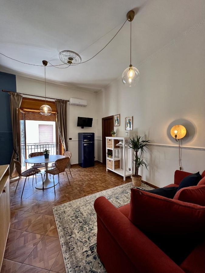 Appartamento Nel Cuore Di Napoli - Apartment In The Heart Of Неаполь Екстер'єр фото